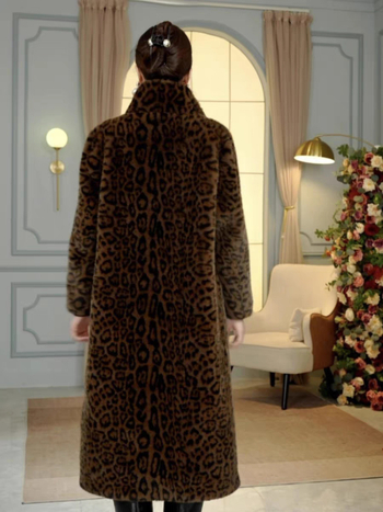 Ženski dugi kaput od Snow Mink s leopard uzorkom, iznad koljena, ekološki prihvatljivo