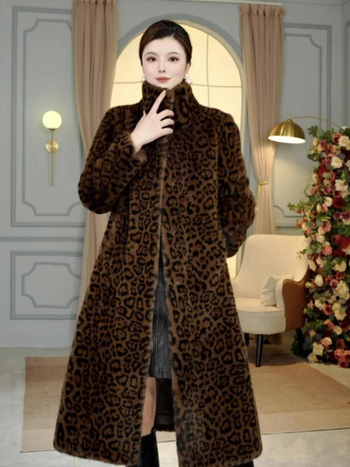 Ženski dugi kaput od Snow Mink s leopard uzorkom, iznad koljena, ekološki prihvatljivo