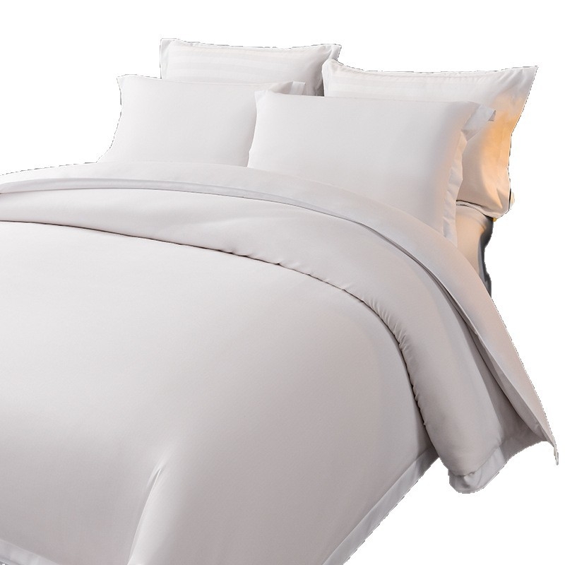Hotelski set posteljine od četiri komada, 100% pamuk, saten, gust, čisto bijela, 60s pamuk