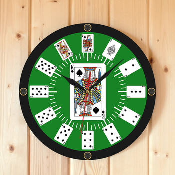Moderne zidni sat s motivom poker karti, baterijski kvarcni mehanizam, minimalistički dizajn, pogodan za dnevni boravak, spavaću sobu i ured.