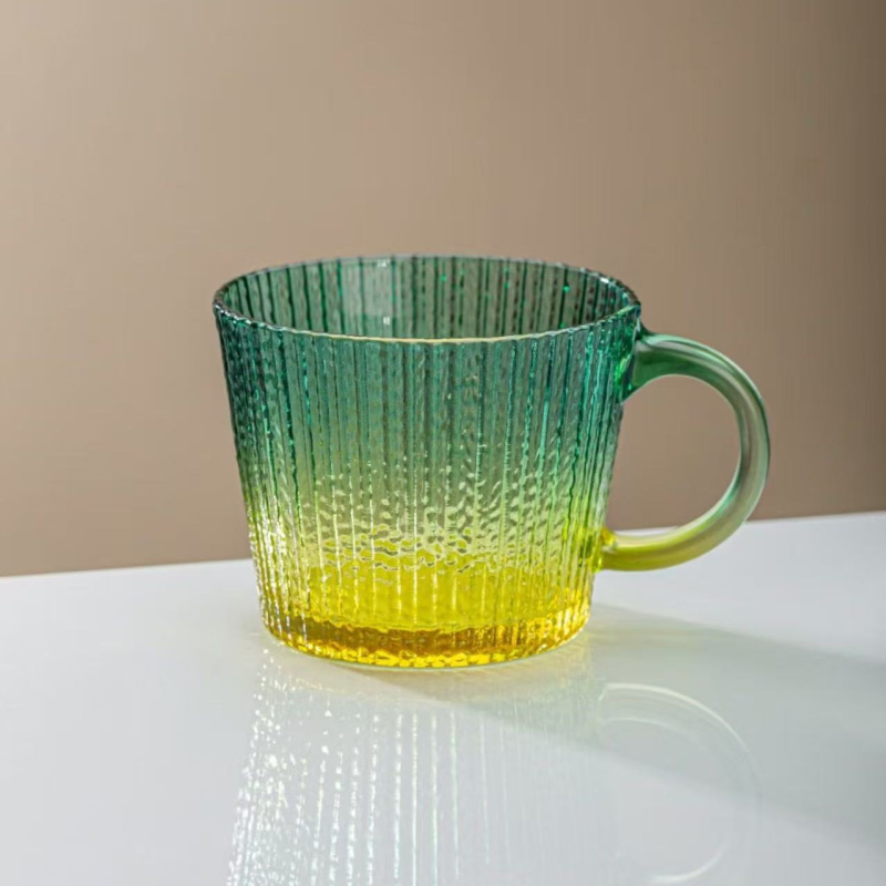 Šalica s držačem, otporna na visoke temperature, velika kapaciteta, retro Instagram stil, prijenosna za dom i ured, vrhunska kvaliteta.