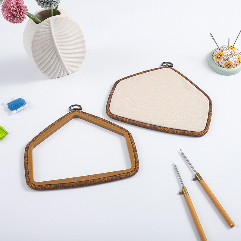 Kreativni retro obruč za vezenje u obliku male kućice, za DIY križni vez i kućnu dekoraciju