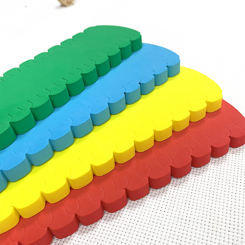 Tabla za navijanje konca za križićno vezenje sa spužvastom površinom – DIY alat