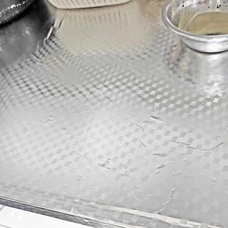 Naljepnica za zid od aluminijske folije za kuhinjske ormariće – otporna na masnoće i vlagu, vodootporna, samolijepljiva, minimalistički mrežasti dizajn, 1 kom.