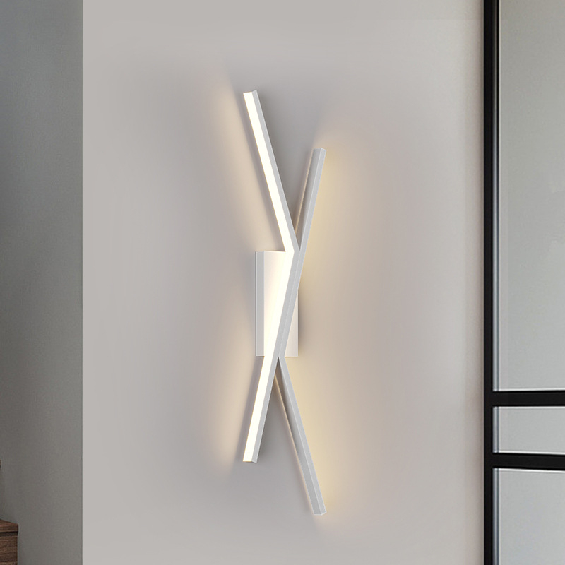2026 novi model modernog luksuznog linearnog zidnog svjetla za glavnu spavaću sobu, noćnu lampu i pozadinu zida TV-a u dnevnom boravku