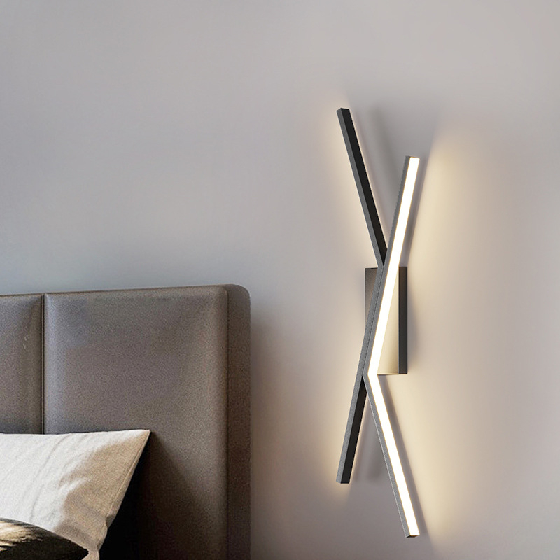 2026 novi model modernog luksuznog linearnog zidnog svjetla za glavnu spavaću sobu, noćnu lampu i pozadinu zida TV-a u dnevnom boravku