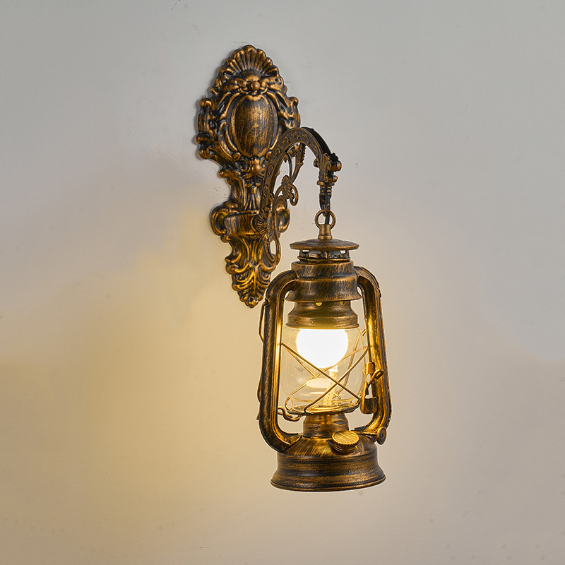 Vintage zidna lampa s staklenim sjenilom, željezno tijelo, LED osvjetljenje