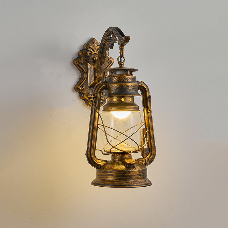 Vintage zidna lampa s staklenim sjenilom, željezno tijelo, LED osvjetljenje