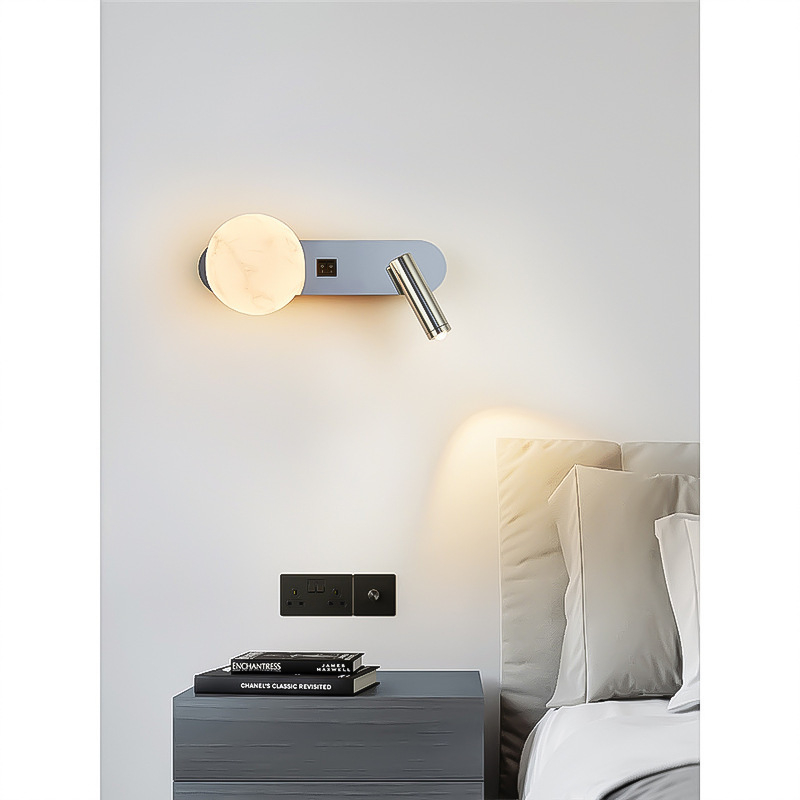 Zidna lampa za spavaću sobu u talijanskom minimalističkom stilu, okretna svjetiljka za čitanje pokraj kreveta