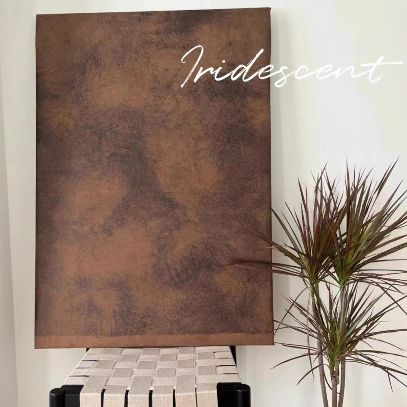 Završena apstraktna slika u stilu Wabi-Sabi za dnevni boravak, visi na zidu s dekorom od osušenog drveta i žute kožne tkanine, moderni srednjovjekovni retro podni komad