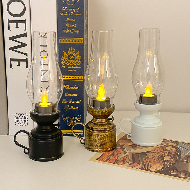 Kreativna retro LED lampa u stilu kerosinske lampe, noćna svjetiljka, dekorativni stolni ukras