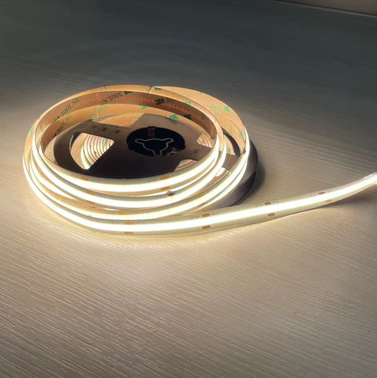 COB LED traka, samoljepljiva, ugrađeni svjetlosni kanal, linearno osvjetljenje, izuzetno tanka, za kućne ormariće i vitrine, kućna uporaba, dodatno osvjetljenje