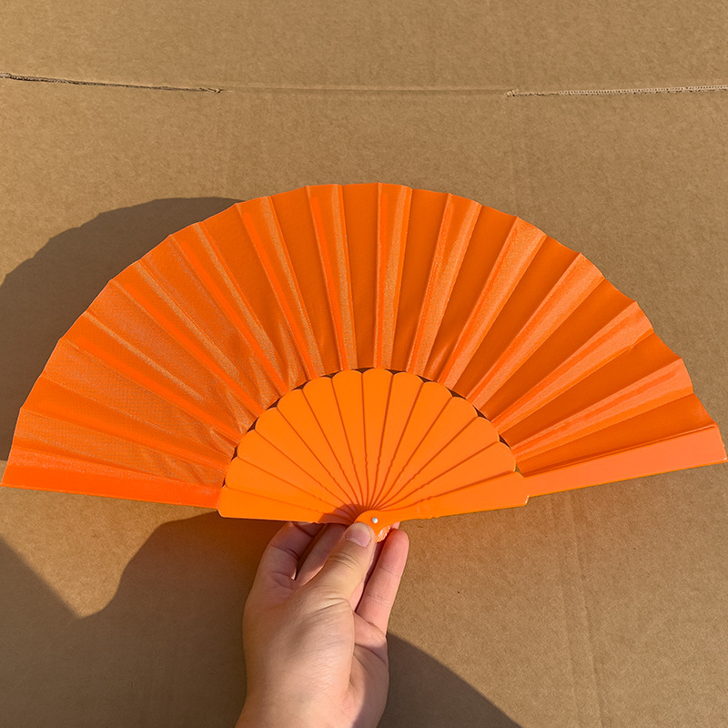 7-inčni plastični sklopivi ventilator s duginim rebrima, debelim rebrima, ravna površina, plesni ventilator
