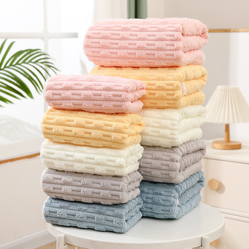 Tiskan set ručnika od Coral Fleece s Bamboo Velvet — upijajući ručnici za kupaonicu i ruke (35×75 cm, 70×140 cm)