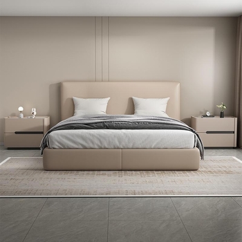 Nočný stolík z masívneho dreva s doskou z bridlice, krémová farba, moderný minimalistický dizajn, taliansky štýl, stojaci na podlahe, úložný nábytok do spálne