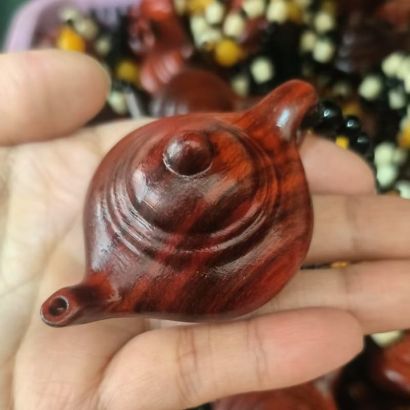 Серия Rosewood — дърворезба: чайник със дръжка във форма на тиква, декоративни висящи изделия от твърдо дърво