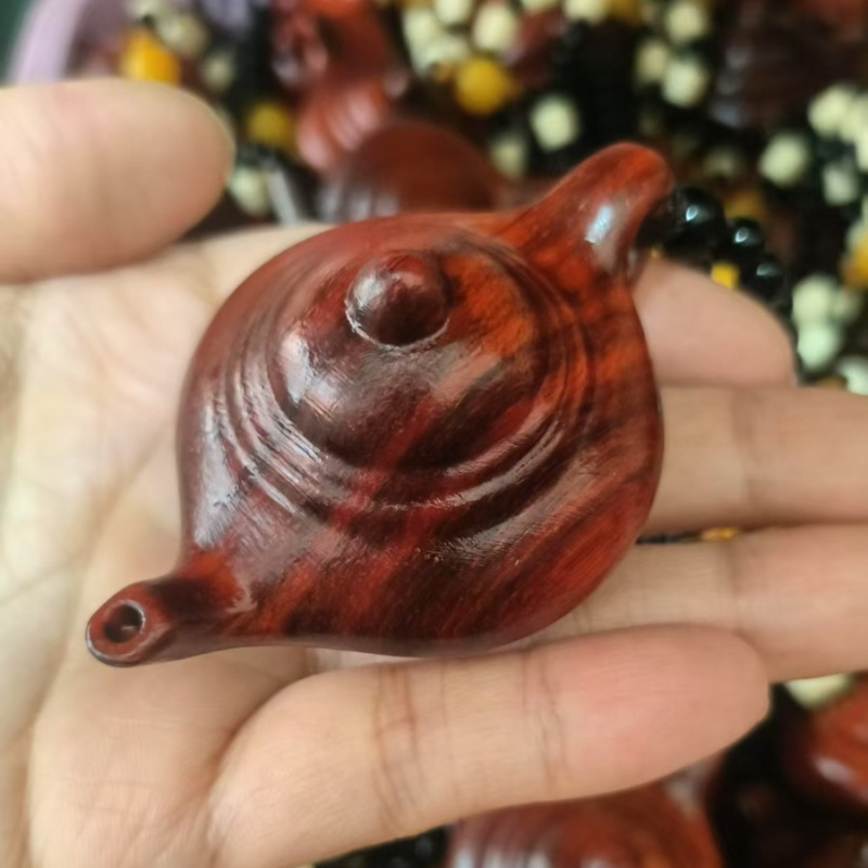 Серия Rosewood — дърворезба: чайник със дръжка във форма на тиква, декоративни висящи изделия от твърдо дърво