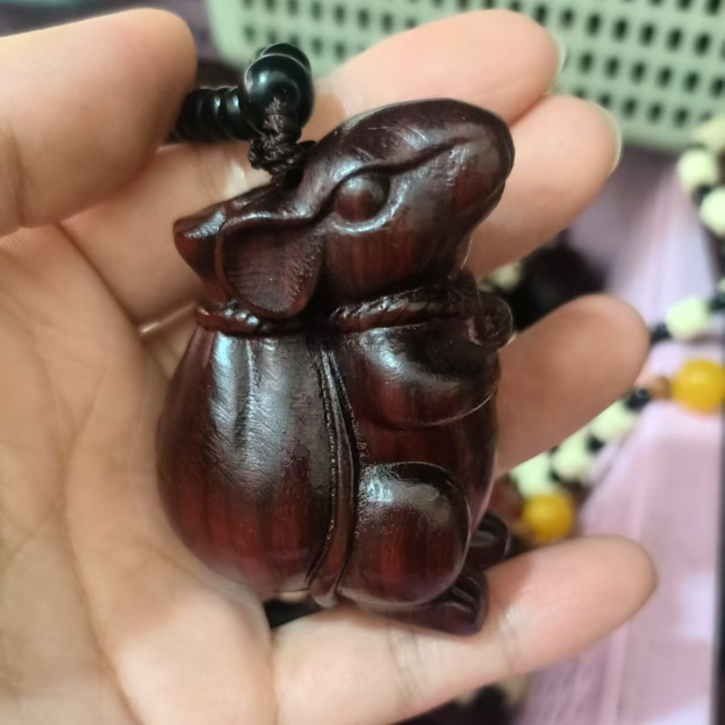Серия Rosewood — дърворезба: чайник със дръжка във форма на тиква, декоративни висящи изделия от твърдо дърво