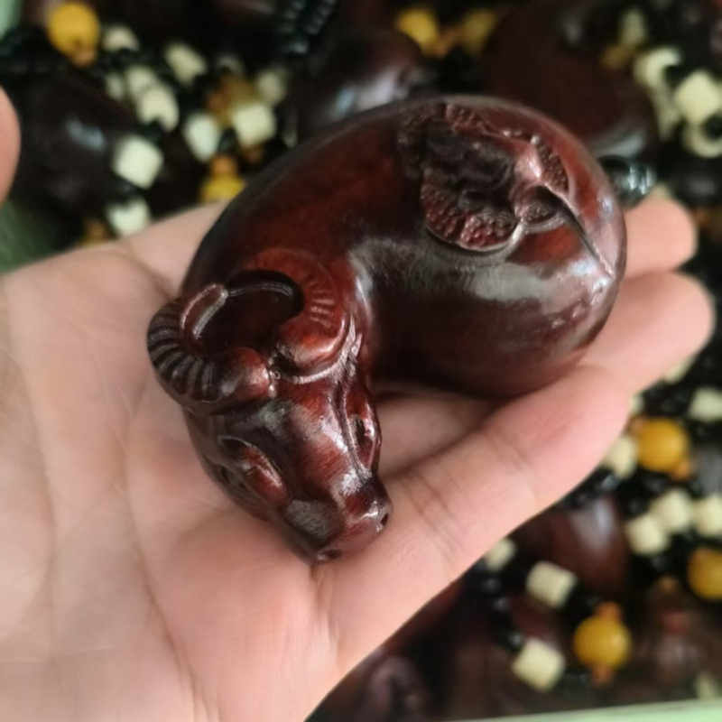 Серия Rosewood — дърворезба: чайник със дръжка във форма на тиква, декоративни висящи изделия от твърдо дърво