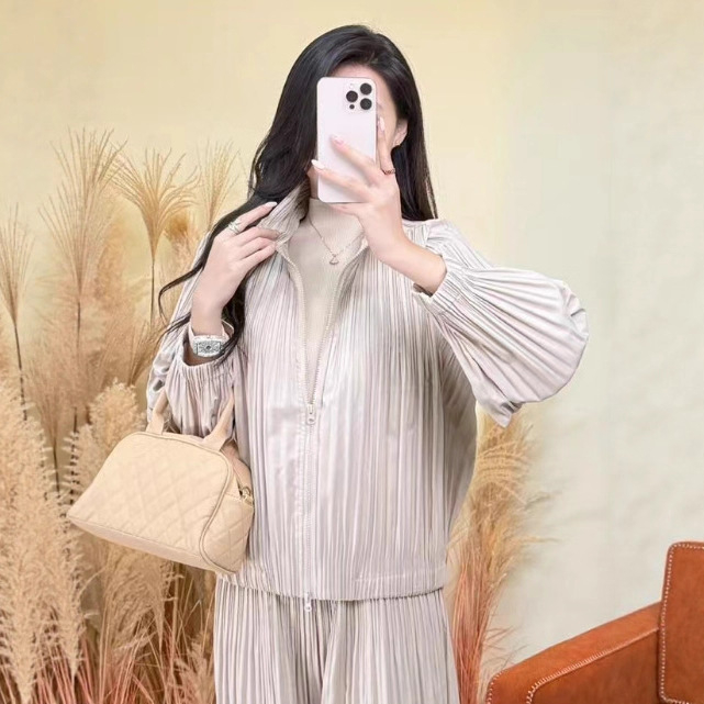 Set de toamnă pentru femei: geacă rezistentă la vânt și pantaloni jogger, croială lejeră, culoare solidă