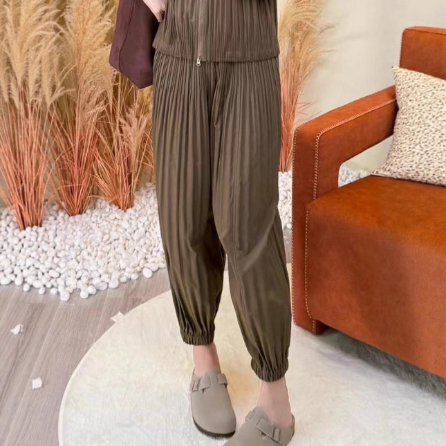 Set de toamnă pentru femei: geacă rezistentă la vânt și pantaloni jogger, croială lejeră, culoare solidă