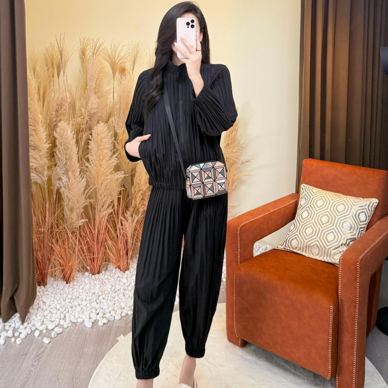 Set de toamnă pentru femei: geacă rezistentă la vânt și pantaloni jogger, croială lejeră, culoare solidă