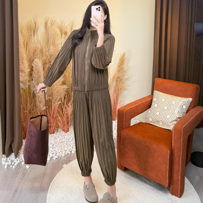 Set de toamnă pentru femei: geacă rezistentă la vânt și pantaloni jogger, croială lejeră, culoare solidă