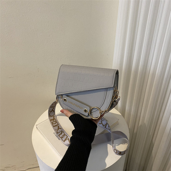 Ženska crossbody torba s jedinstvenim dizajnom, silueta sedla s blok bojama, minimalistička i svestrana za svakodnevnu uporabu, moda 2022