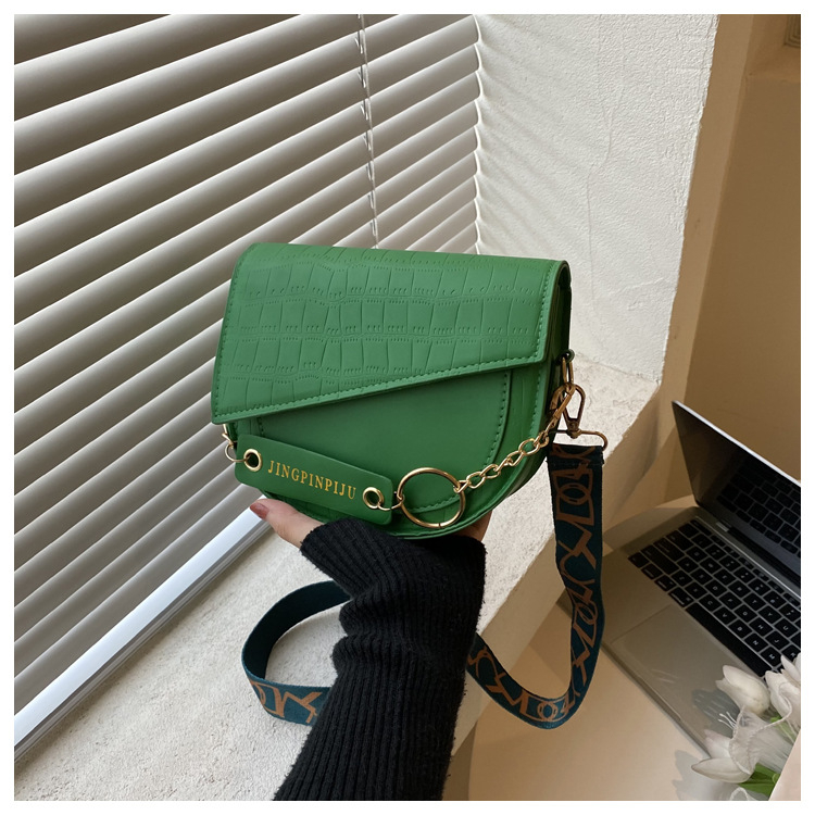 Ženska crossbody torba s jedinstvenim dizajnom, silueta sedla s blok bojama, minimalistička i svestrana za svakodnevnu uporabu, moda 2022
