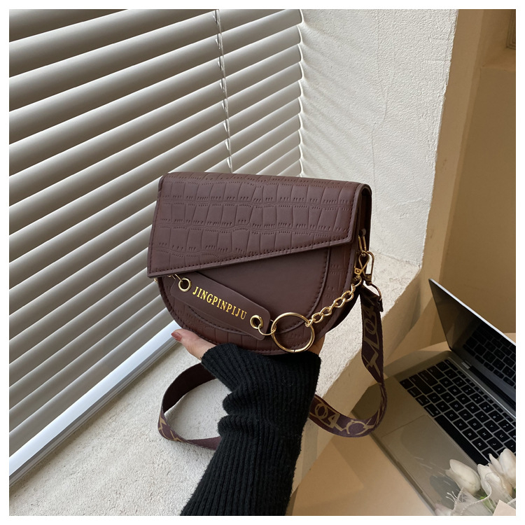 Ženska crossbody torba s jedinstvenim dizajnom, silueta sedla s blok bojama, minimalistička i svestrana za svakodnevnu uporabu, moda 2022