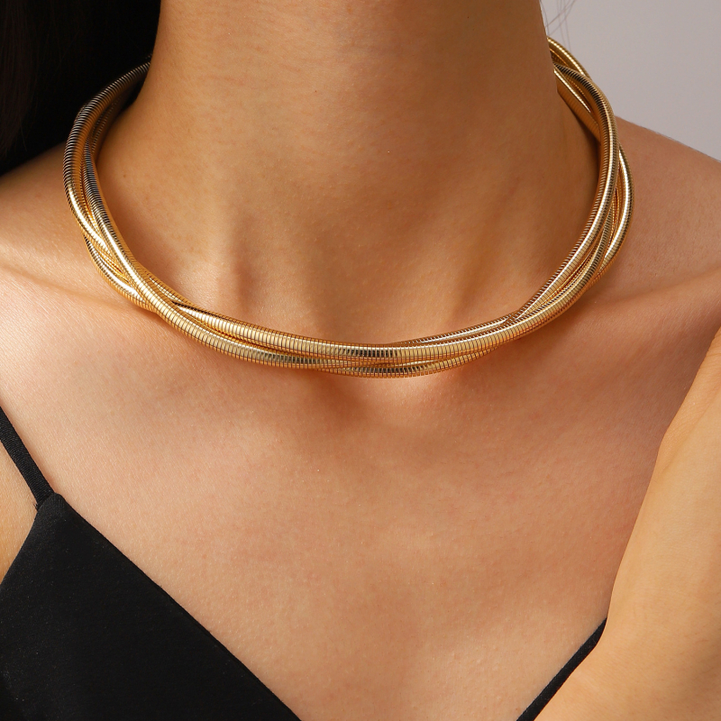 Višeslojna metalna ogrlica s zavijenim uzorkom i lančićem za ključnu kost; choker, unisex punk stil; set s nakitom za ruku