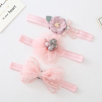 Háromrészes gyerek hajdísz készlet: masni, korona és virágos fejdísz