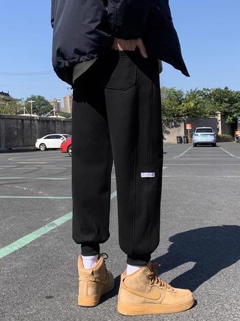 Férfi téli jogger nadrág, lazább szabás, sportos casual, fleece bélés, pamut-keverék