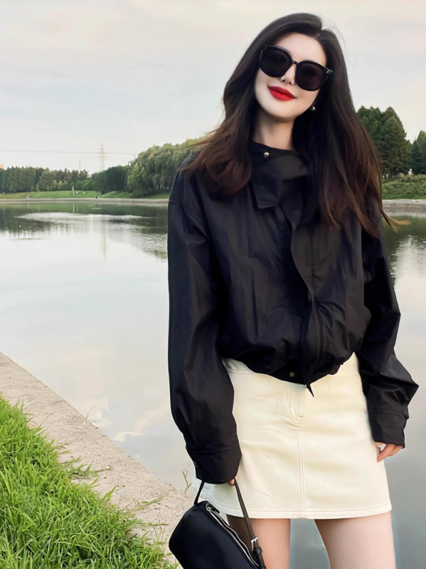 2026 korejskog stila casual kratka ženska jakna za manje veličine, stojeći ovratnik, crna windbreaker jakna
