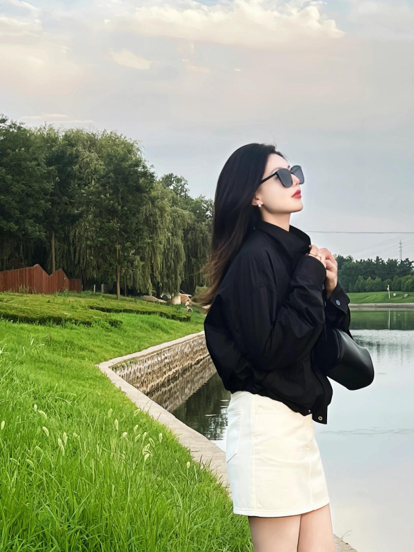 2026 korejskog stila casual kratka ženska jakna za manje veličine, stojeći ovratnik, crna windbreaker jakna