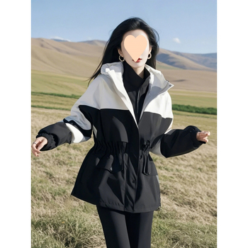 2025 crna ženska softshell jakna za proljeće, Chanel inspiriran stil
