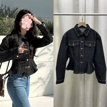 Pamukasta traper jakna s reverom, uski kroj, američki retro stil