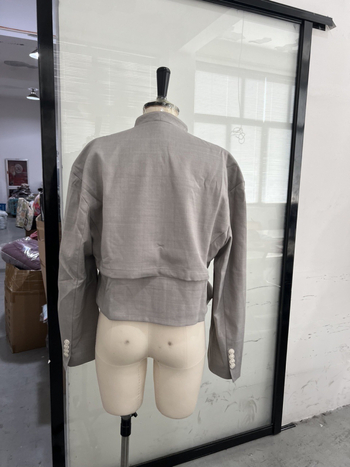 Jachetă scurtă casual pentru femei, toamna 2025, design neregulat, din poliester