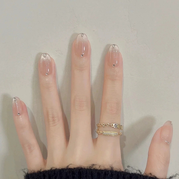 Ručne izrađene naljepnice za nokte s gradijentom cat-eye nude nijanse, minimalistički dizajn, vrhunski završetak