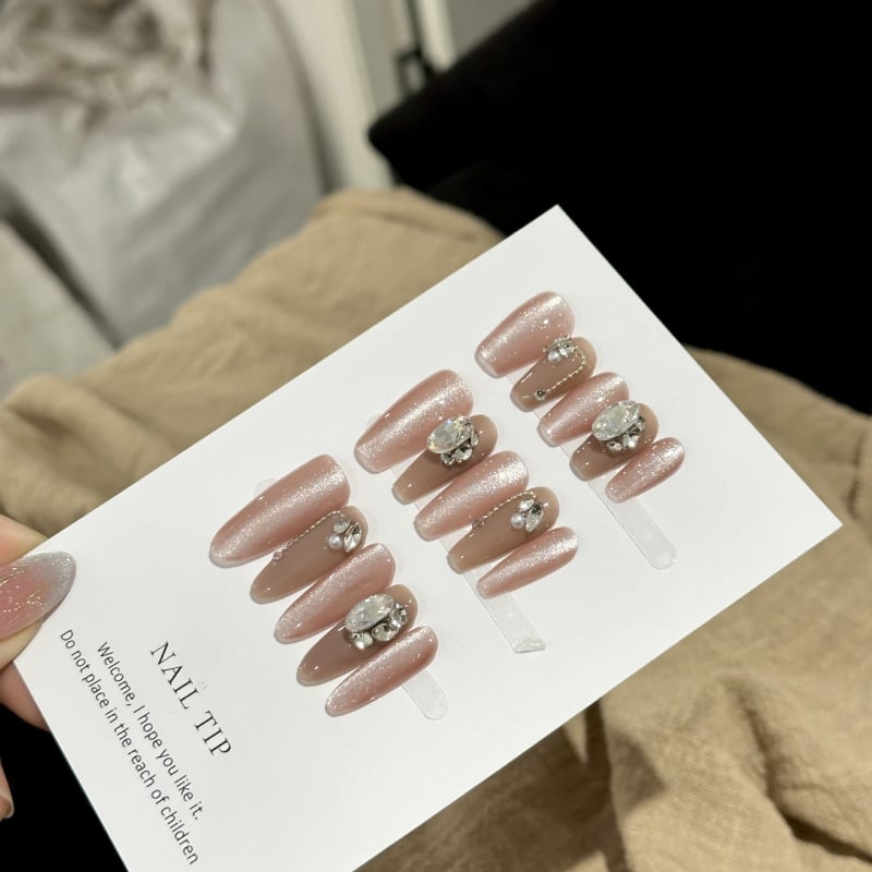 Kézműves Cat-Eye gyémántos körmök – leválasztható viselhető körmök, könnyed luxus érzet