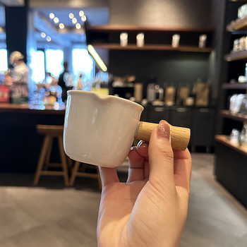 Керамична мини чашка за мляко с дръжка, 100 ml – съд за мляко и сос