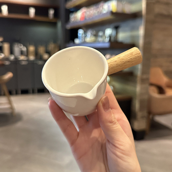 Керамична мини чашка за мляко с дръжка, 100 ml – съд за мляко и сос