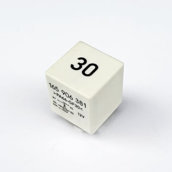Relé 30 za ECU VW Passat i Audi A6, dio 165906381