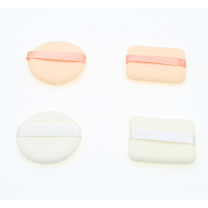 Διπλής χρήσης σφουγγάρι μακιγιάζ για ξηρή και βρεγμένη εφαρμογή, χωρίς λατέξ, συνθετικό, κατάλληλο για BB κρέμα και foundation, διαστάσεις 4,5 × 5,5 cm.