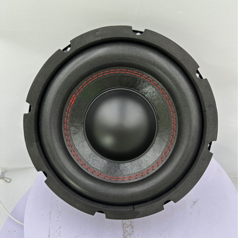 8-inčni subwoofer s dvostrukim magnetskim sustavom, papirnatom membranom i pjenastim rubom