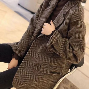 Női gyapjúkabát houndstooth mintával, rövid fazon, kis méret, dupla gombolás, zakó-stílusú külső