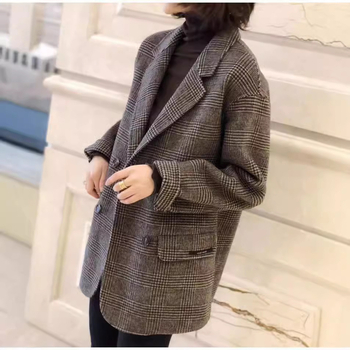 Női gyapjúkabát houndstooth mintával, rövid fazon, kis méret, dupla gombolás, zakó-stílusú külső