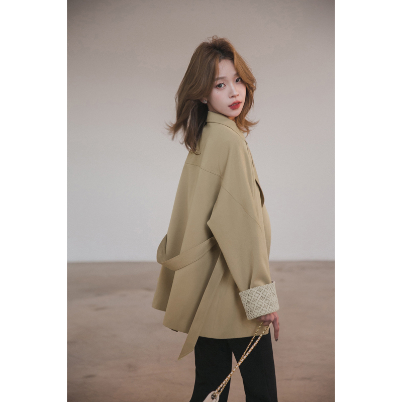 Khaki trench kaput za žene s manjom visinom, jesen 2025, vintage casual široka kroj, kaput sa stojećim ovratnikom