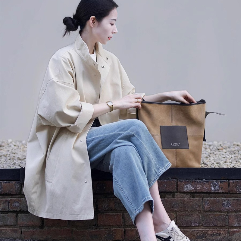Ženski trench coat u japansko-korejskom stilu, srednja duljina, ležerni kroj, polo ovratnik, pamuk-elastan mješavina