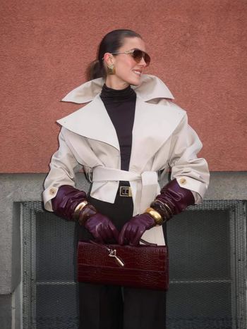 Jednobojna windbreaker jakna kratkog kroja, s reverom, vezanjem u struku, dugi rukavi, elegantan stil za žene, zima 2024